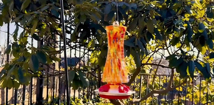 CHECKERED GLASS HUMMINGBIRD FEEDER
