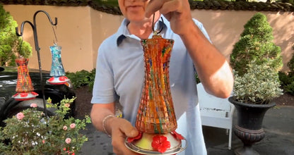 CHECKERED GLASS HUMMINGBIRD FEEDER